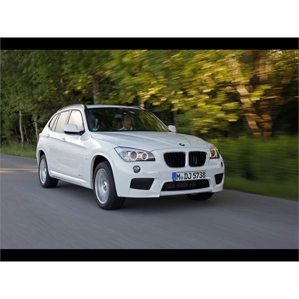 BMW X1 E84 2009-2015 KAPUT SÜNGERİ - İZOLASYONU