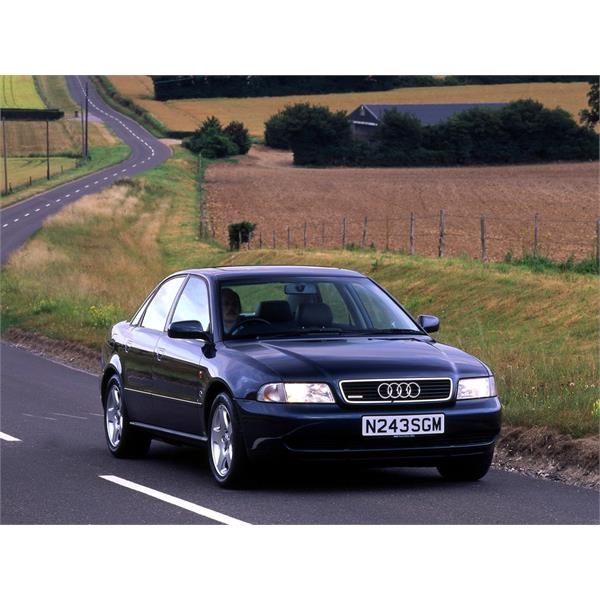 AUDİ A4 8D 1995-2000 ÖN SİNYAL BEYAZ SOL DEPO