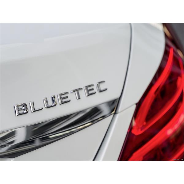 MERCEDES C SERİSİ W205 C205 A205 BLUETEC BAGAJ YAZISI KROM