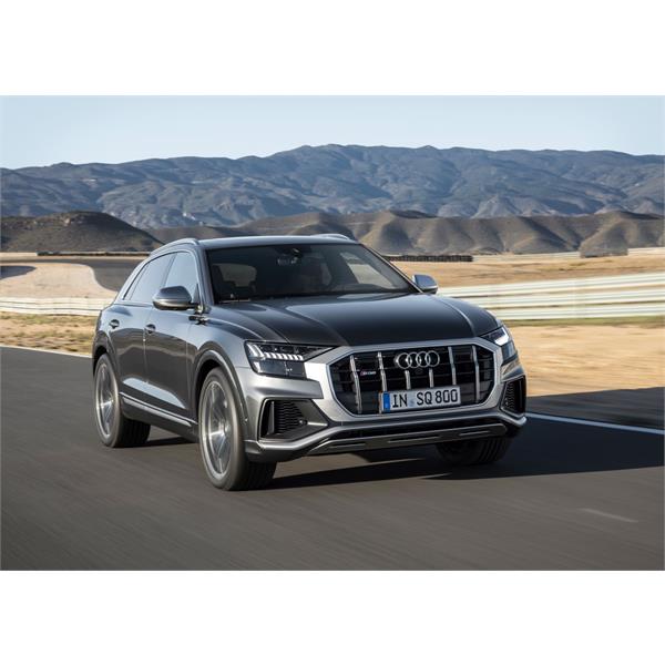 AUDİ Q8 2019-2022  ÖN PANJUR ARMASI KROM ORİJİNAL