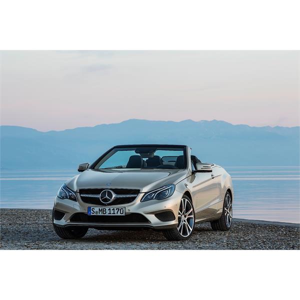 MERCEDES E SERİSİ C207 A207 COUPE ÖN SİLECEK SETİ 600mm / 600mm SWF